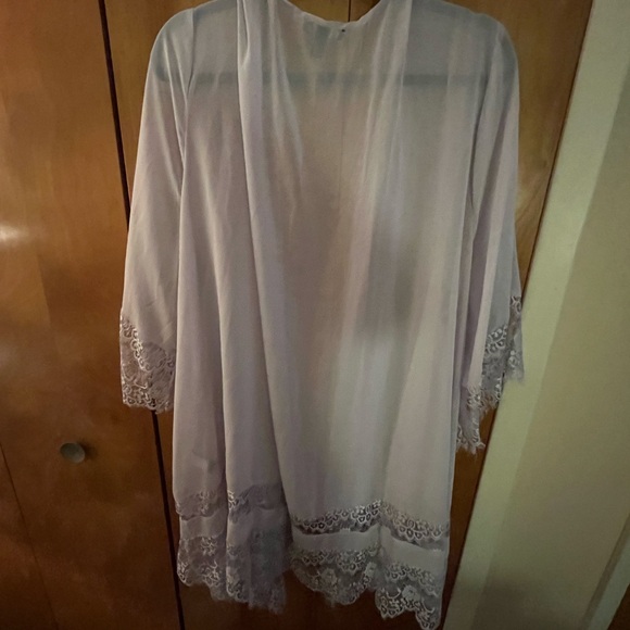 Torrid Ruana over piece size 4 - Picture 3 of 9